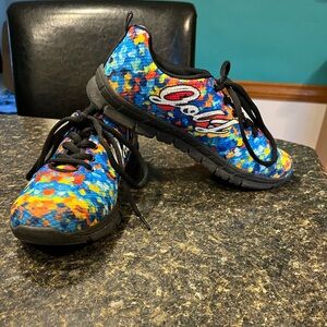 Women’s Golf Shoes Athletic Sneakers in a Paint-Splattered Pattern Size 9